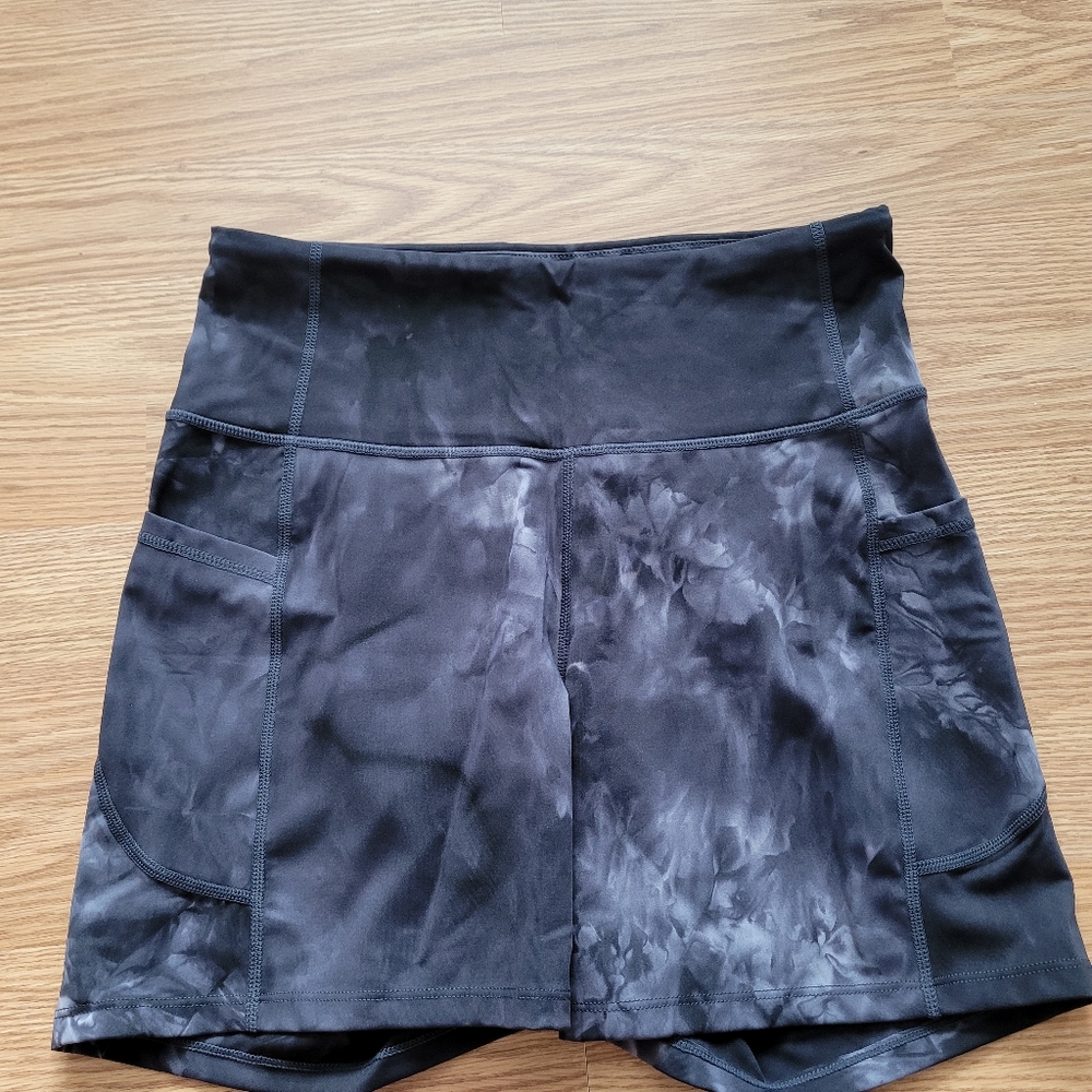 2/$35 NWOT. Ladies shorts